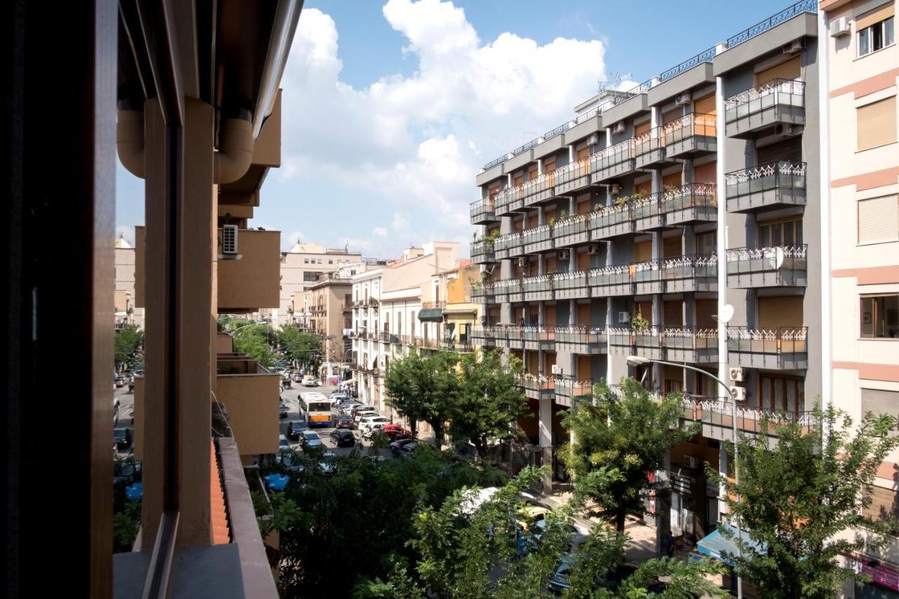 B&B Isola Bella Palermo Bagian luar foto