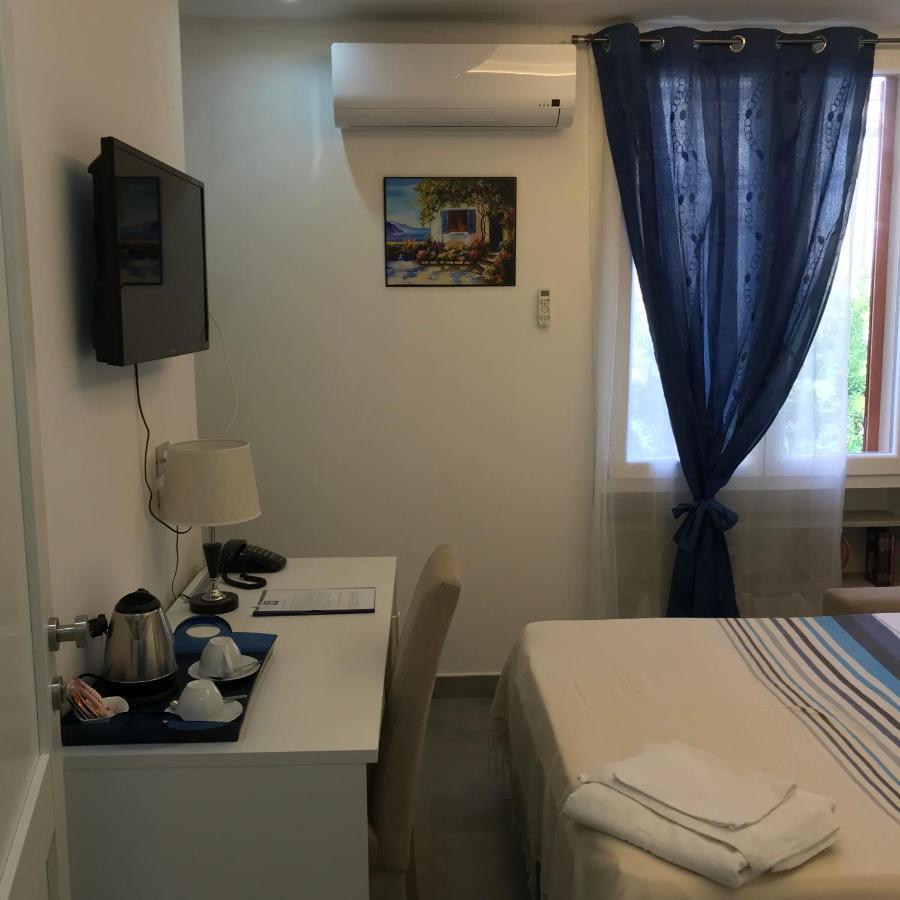 B&B Isola Bella Palermo Bagian luar foto